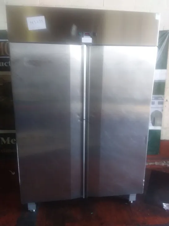 LARGE DOUBLE DISPLAY FRIDGE 