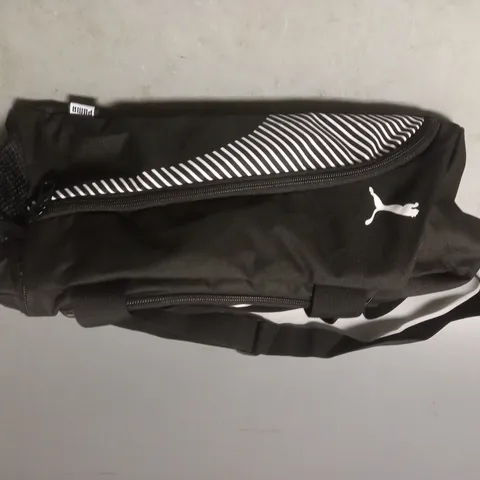 PUMA FUNDAMENTALS BLACK SPORTS BAG 