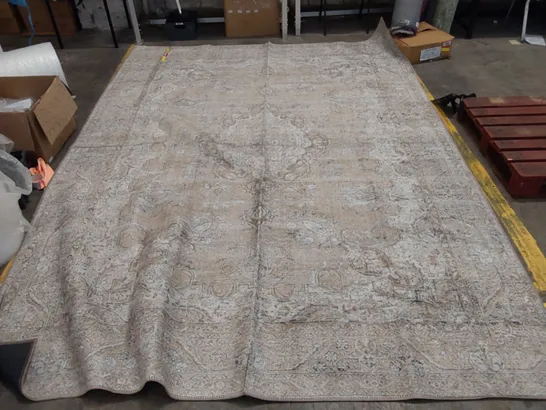 BEIGE DISTRESSED TRADITIONAL RUG // 280 X 380CM