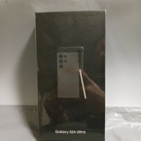 BOXED AND SEALED SAMSUNG GALAXY S24 ULTRA 5G MOBILE PHONE 512GB TITANIUM BLACK