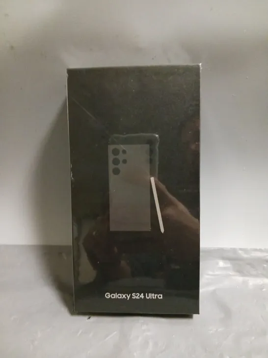 BOXED AND SEALED SAMSUNG GALAXY S24 ULTRA 5G MOBILE PHONE 512GB TITANIUM BLACK