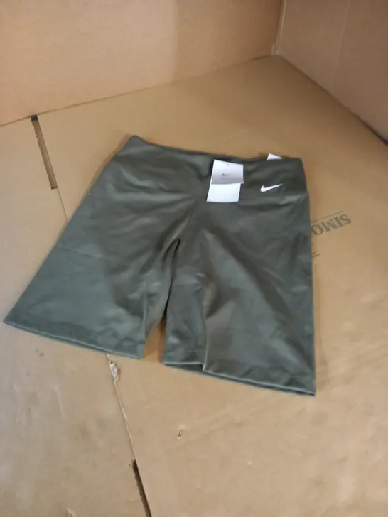 NIKE ONE KHAKI DRI-FIT TIGHT FIT SHORTS SIZE MEDIUM