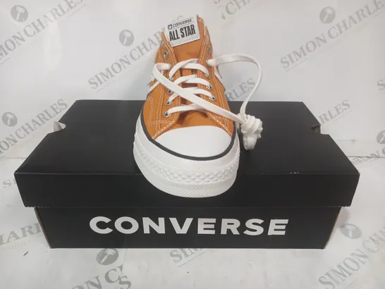 BOXED PAIR OF CONVERSE SHOES IN MUSTARD UK SIZE 8