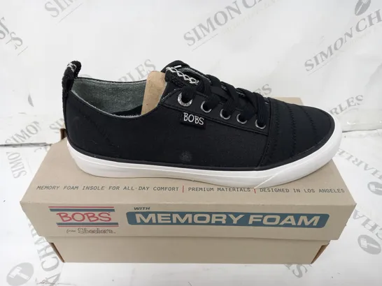 BOXED PAIR OF SKECHERS BOBS SHOES BLACK UK SIZE 3