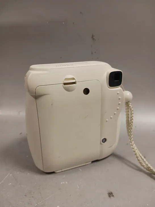 INSTAX MINI 8 INSTANT CAMERA 