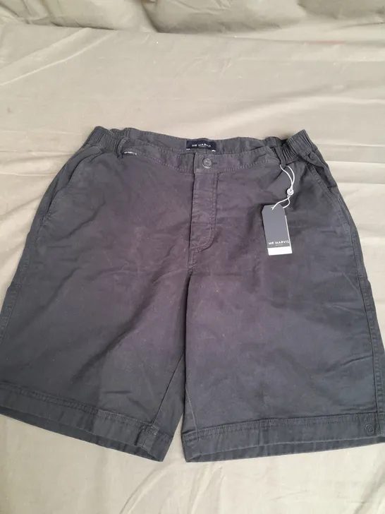 SHORTS IN DEEPS BLACK SIZE XXL/W38 4796317-Simon Charles Auctioneers