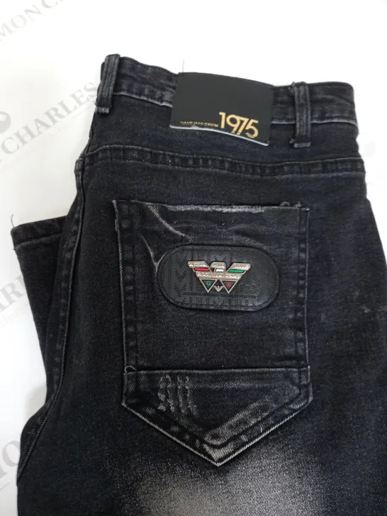 GIORGIO ARMANI WASHED DENIM JEANS SIZE 32"