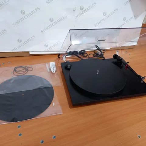 BOXED PRO-JECT PRIMARY E TURNTABLE