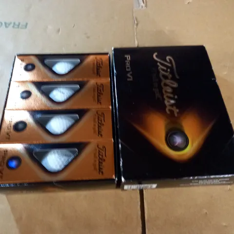 TITLEIST SET OF 12 PRO V1 GOLF BALLS