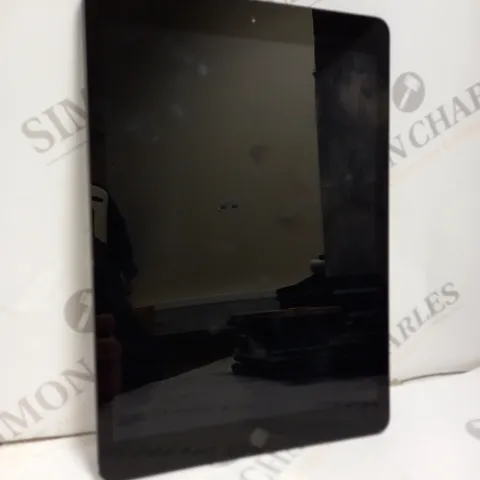 APPLE IPAD A2198 TABLET 