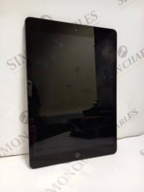 APPLE IPAD A2198 TABLET 