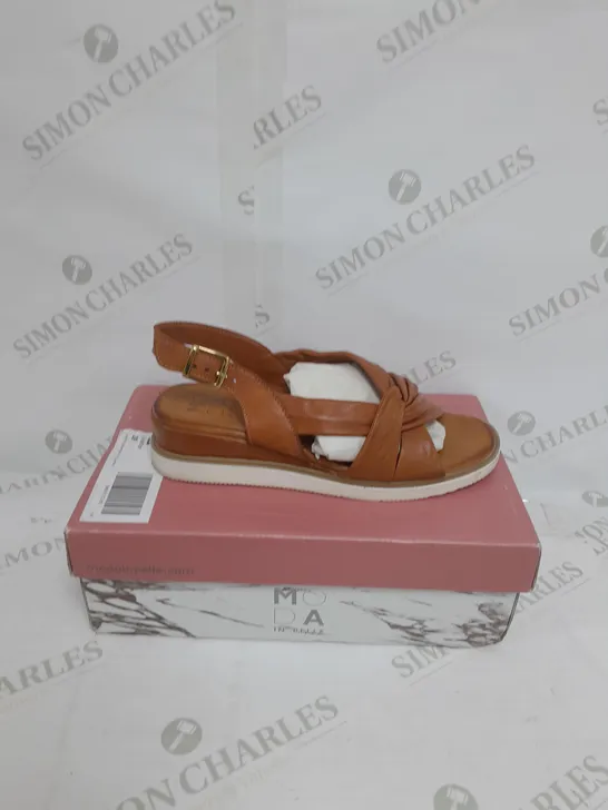 MODA IN PELLE OLANNA SANDAL TAN LEATHER - SIZE 6