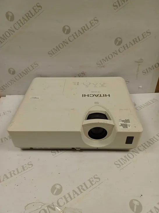 HITACHI CP-EX300 PROJECTOR 