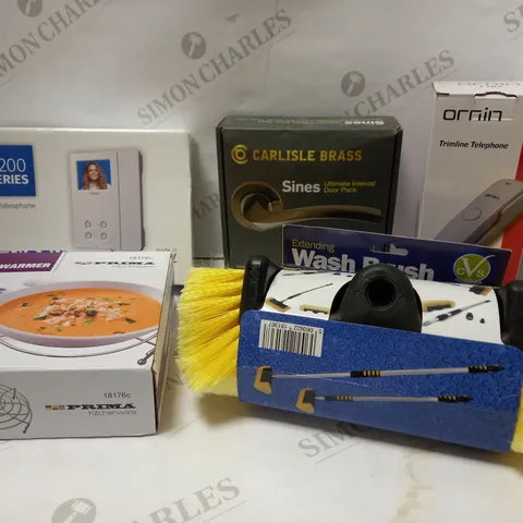 LOT OF APPROX 12 ASSORTED HOUSEHOLD ITEMS TO INCLUDE EXTENDING WASH BRUSH, PRIMA FOOD WARMER, ORNIN TRIMLINE TELEPHONE, ETC 