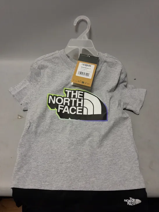 THE NORTH FACE LIGHT GREY KIDS SUMMER SET - KIDS SIZE 5