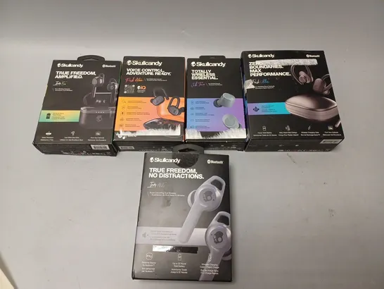 BOX OF APPROX 30 ASSORTED SKULLCANDY EARPHONES TO INCLUDE - PUSH ULTRA - INDY ANC - INDY EVO ECT