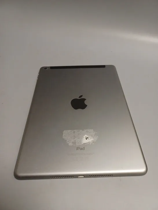 APPLE IPAD 9.7