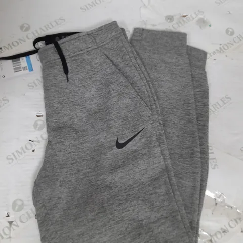 NIKE THERMA-FIT STANDARD FIT TRAINING JOGGERS IN GREY MARL SIZE M