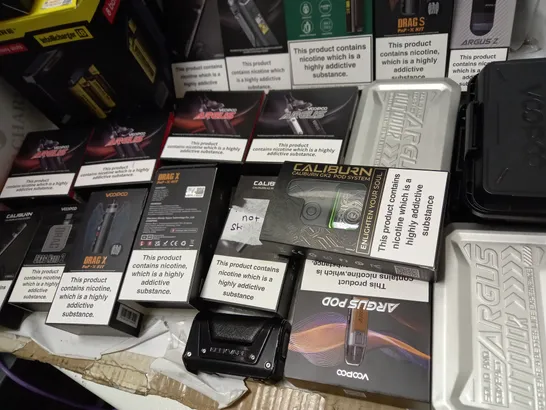 LOT OF APPROX 29 E-CIGARETTE ITEMS TO INCLUDE VOOPOO DRAG NANO 2 , UWELL CALIBURN A2 , VAPORESSO TARGET 100 , GEEKVAPE , ETC