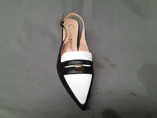 BOXED PAIR OF CASTAMERE POINTED TOE SLINGBACK HEELS IN BLACK/WHITE EU SIZE 40.5