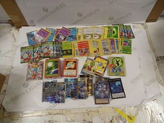 LOT OF APPROXIMATELY 50 ASSORTED TRADING/TRAINING CARDS 