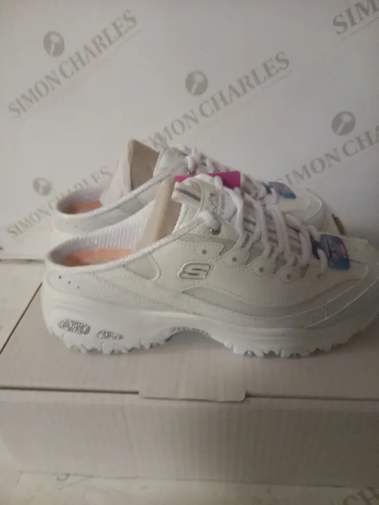 SKETCHERS DLITE TRAINERS WHITE SIZE 4