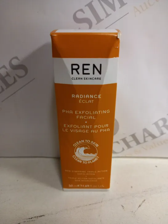 REN CLEAR SKINCARE RADIANCE ECLAT PHA EXFOLIATING FACIAL, 50 ML