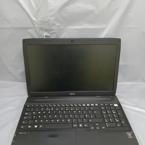 FUJITSU LIFEBOOK A544 15 INCH I5-4210M 2.60GHZ