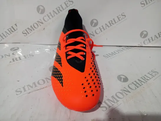 PAIR OF ADIDAS PREDATOR FOOTBALL BOOTS ORANGE/BLACK UK SIZE 7