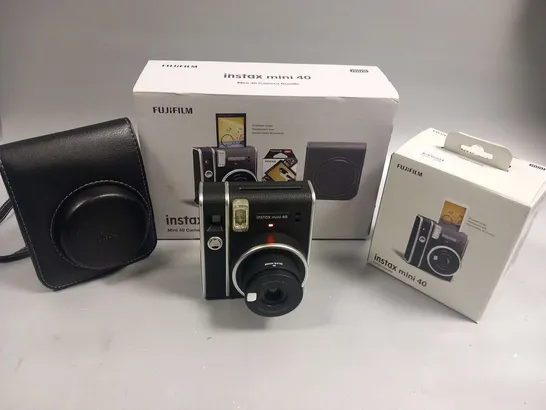 BOXED FUJIFILM INSTAX MINI 40 CAMERA BUNDLE