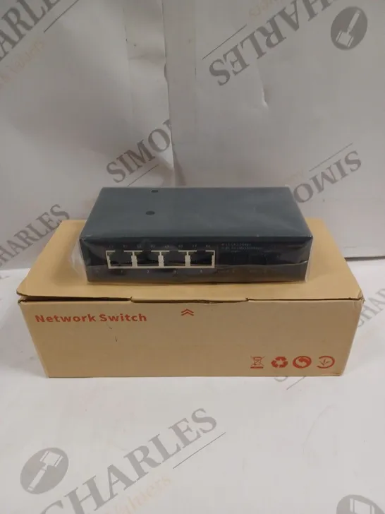 BOXED K0402WS NETWORK SWITCH 