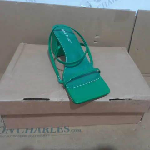 BOXED PAIR OF PUBLIC DESIRE HEELED SANDALS IN GREEN UK 6SIZE 