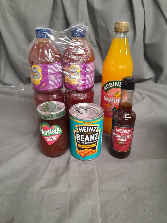 14 ASSORTED FOOD ITEMS TO INCLUDE 2 PACK OF BLUE DRAGON SWEET CHILLI SAUCE, HEINZ BEANS, HARTLEYS STRAWBERRY JAM, ROBINSONS IMMUNITY SQUASH AND HEINZ WORCESTER SAUCE - COLLECTION ONLY