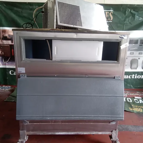 COMMERCIAL FOLLETT ICE MAKER WITH VENTILATION 