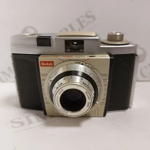 VINTAGE KODAK COLOURSNAP 35 CAMERA