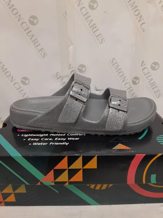 SKECHERS SILVER SANDALS SIZE 7