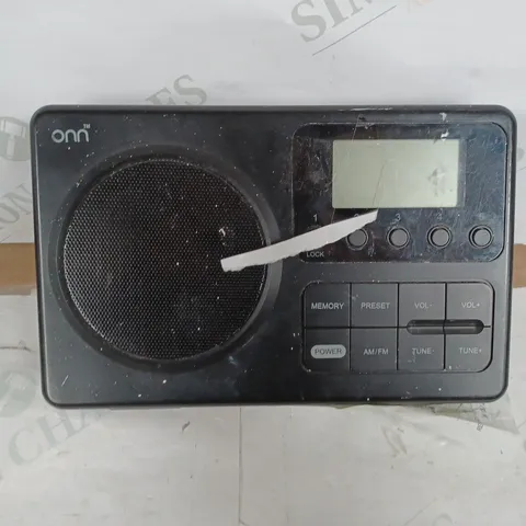 ONN PORTABLE AM/FM RADIO