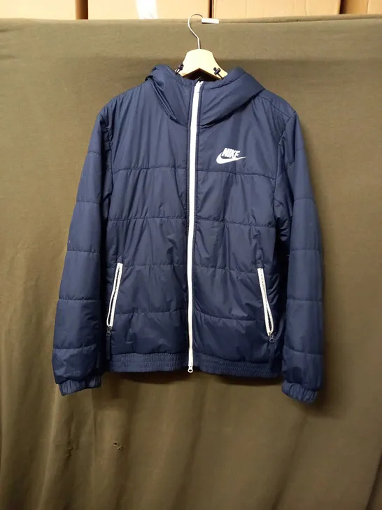 NIKE PUFFER JACKET - SIZE M