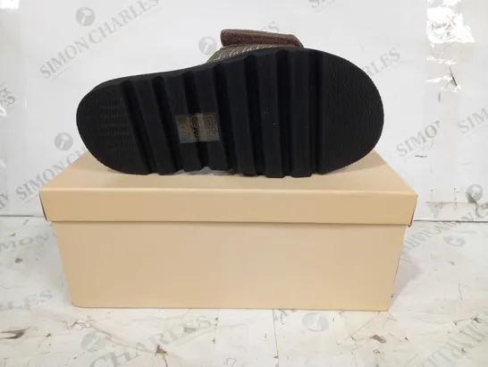 BOXED PAIR OF PUBLIC DESIRE PADDED VELCRO STRAP SLIDERS IN BROWN UK SIZE 3