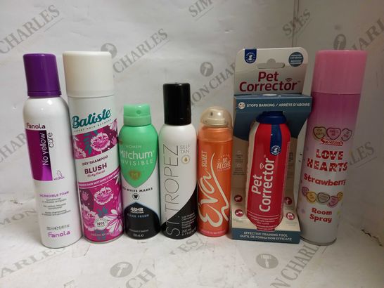 LOT OF APPROXIMATELY 20 AEROSOLS & SPRAYS, TO INCLUDE SELF TAN, HAIR CARE, ROOM SPRAY, ETC