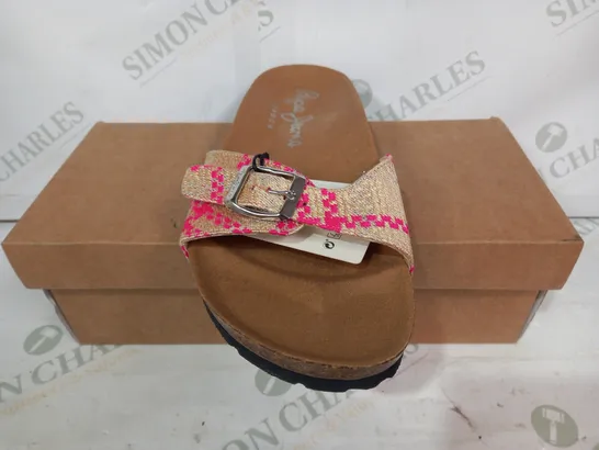 BOXED PAIR OF PEPE JEANS LONDON OPEN TOE SANDLS EU SIZE 39