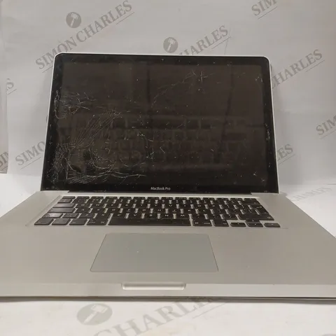 APPLE MACBOOK PRO IN SILVER