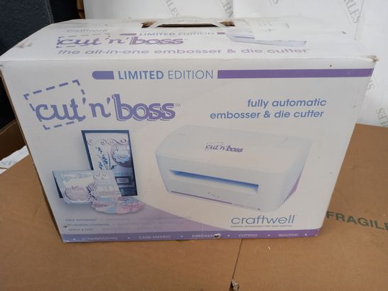 CRAFTWELL CUT'N'BOSS AUTOMATIC EMBOSSER AND DIE CUTTER