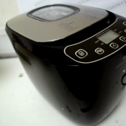 OUTLET COOK'S ESSENTIALS BREAD MAKER WITH 12 AUTOMATIC PROGRAMMES