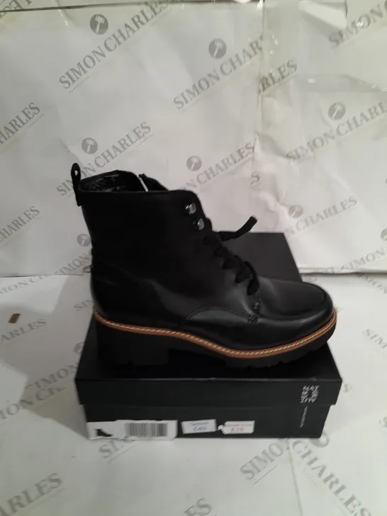 BOXED NATURALIZER ZIPPED BLACK BOOTS SIZE 7