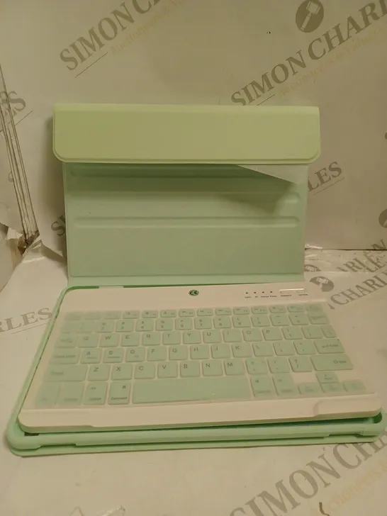 BOXED WIRELESS KEYBOARD TABLET KEYBOARD CASE 