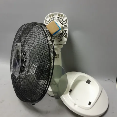 3 SPEED OSCILLATING TABLE FAN 40W