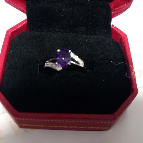 9CT WHITE GOLD AMETHYST AND DIAMOND DRESS RING WEIGHING +1.09CT