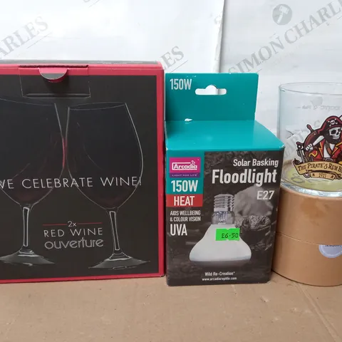 TOTE OF APPROX 10 HOUSEHOLD ITEMS TOO INCLUDE WINE GLASSES , FLOODLIGHTS , COFFEE MUGS 