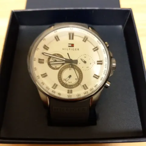 BOXED TOMMY HILFIGER MAX WRIST WATCH